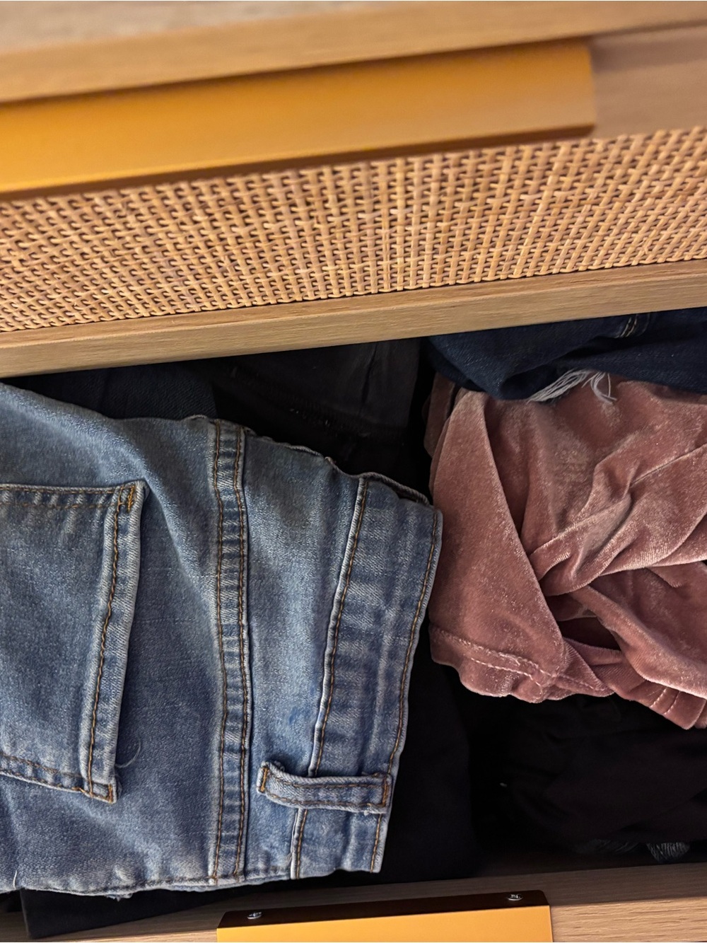 Women’s random pants/shorts/leggings